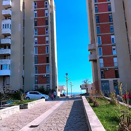 Fm 4* Split